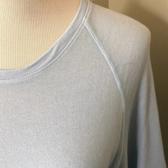 💕Like new SUNDRY Sweatshirt - so soft💕 - Picture 2 of 6